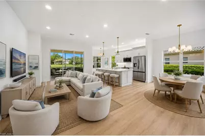 878 Vistana Cir, Naples, FL 34119 - Photo 4