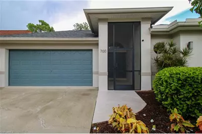 700 Lambton Ln, Naples, FL 34104 - Photo 6