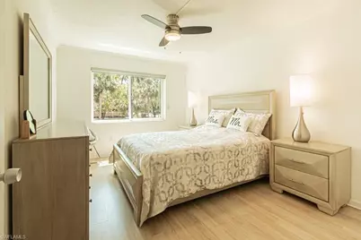 72 7th St S #203, Naples, FL 34102 - Photo 12