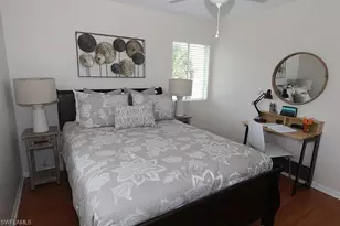 7812 Emerald Cir, Naples, FL 34109 - Photo 8