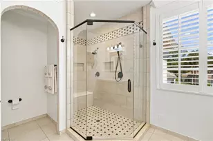 1289 Barrigona Ct, Naples, FL 34119 - Photo 12