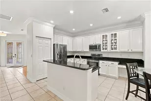 1289 Barrigona Ct, Naples, FL 34119 - Photo 8