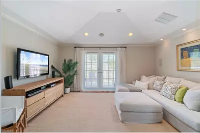 645 Broad Ave S, Naples, FL 34102 - Photo 24