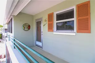 300 Valley Stream Dr, Naples, FL 34113 - Photo 8