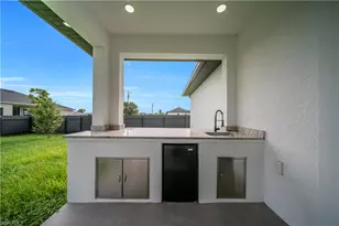 1416 NE 15th Ln, Cape Coral, FL 33909 - Photo 32