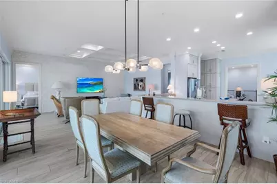 608 El Camino Real #201, Naples, FL 34119 - Photo 18