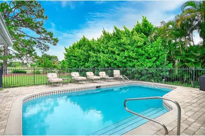 112 Palmetto Dunes Cir, Naples, FL 34113 - Photo 16