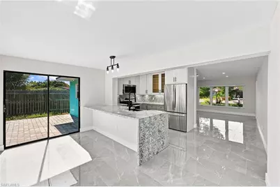 47 River Ct, Naples, FL 34110 - Photo 8