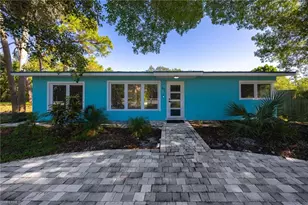 47 River Ct, Naples, FL 34110 - Photo 1