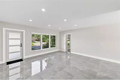 47 River Ct, Naples, FL 34110 - Photo 4