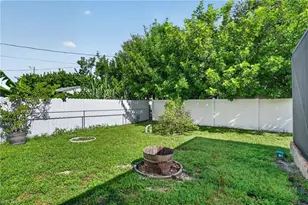 609 SW 23rd Terrace, Cape Coral, FL 33991 - Photo 32