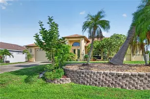 609 SW 23rd Terrace, Cape Coral, FL 33991 - Photo 2