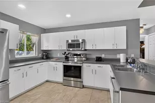 609 SW 23rd Terrace, Cape Coral, FL 33991 - Photo 12