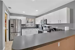 609 SW 23rd Terrace, Cape Coral, FL 33991 - Photo 10