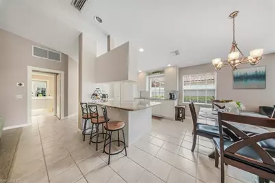 4585 Pasadena Ct, Naples, FL 34109 - Photo 8