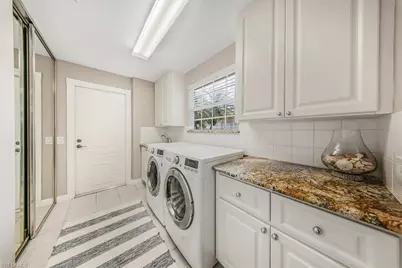 4585 Pasadena Ct, Naples, FL 34109 - Photo 16