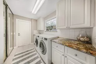 4585 Pasadena Ct, Naples, FL 34109 - Photo 16