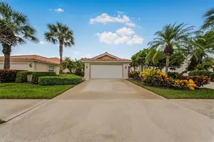 4585 Pasadena Ct, Naples, FL 34109 - Photo 2