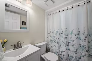 409 Gabriel Cir, Naples, FL 34104 - Photo 16