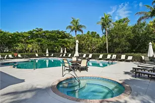 7876 Hawthorne Dr, Naples, FL 34113 - Photo 38