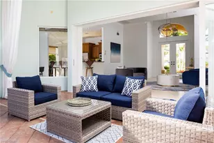 982 Tivoli Ct, Naples, FL 34104 - Photo 4