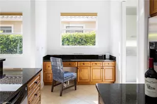 982 Tivoli Ct, Naples, FL 34104 - Photo 20