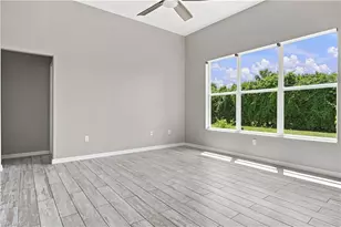 2022 Fairmont Ln, Naples, FL 34120 - Photo 22