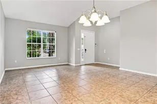 2022 Fairmont Ln, Naples, FL 34120 - Photo 8