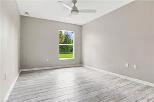 2022 Fairmont Ln, Naples, FL 34120 - Photo 26