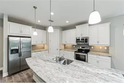 16246 Aberdeen Way, Naples, FL 34110 - Photo 6