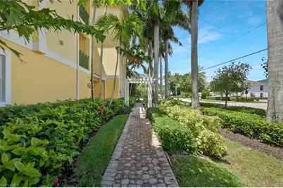 1540 Blue Point Ave #201, Naples, FL 34102 - Photo 32