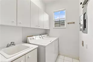 620 Vintage Reserve Ln, Naples, FL 34119 - Photo 44