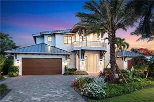 774 S Golf Dr, Naples, FL 34102 - Photo 2