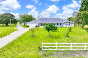 1330 Purple Martin Dr, Naples, FL 34120 - Photo 2