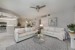 410 Bayfront Pl, Naples, FL 34102 - Photo 2