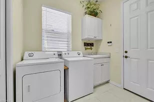 10879 Fieldfair Dr, Naples, FL 34119 - Photo 24