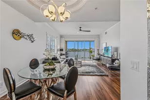 9566 Gulf Shore Dr, Naples, FL 34108 - Photo 8