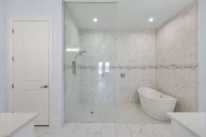 14386 Laguna Springs Ln, Naples, FL 34114 - Photo 16
