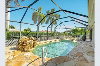 1909 SE 16th St, Cape Coral, FL 33990 - Photo 2