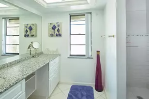 415 10th Ave S, Naples, FL 34102 - Photo 10
