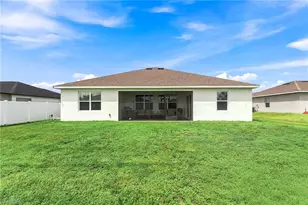 1813 NE 7th Pl, Cape Coral, FL 33909 - Photo 38