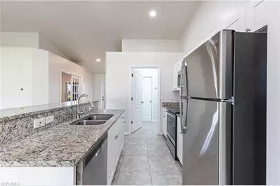 1506 NE 7th Pl, Cape Coral, FL 33909 - Photo 6