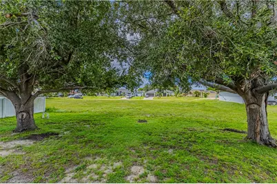 1506 NE 7th Pl, Cape Coral, FL 33909 - Photo 26