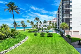 10475 Gulf Shore Dr, Naples, FL 34108 - Photo 38
