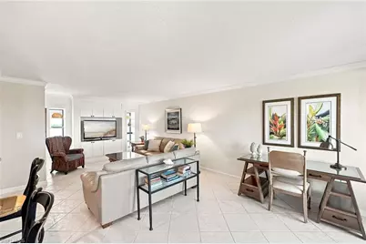 10475 Gulf Shore Dr #114, Naples, FL 34108 - Photo 6