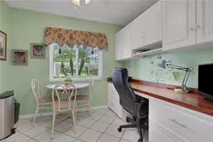 420 Fox Haven Dr, Naples, FL 34104 - Photo 4