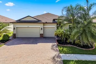 3304 Menores Wy, Fort Myers, FL 33905 - Photo 2