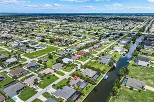 2627 SW 17th Pl, Cape Coral, FL 33914 - Photo 10