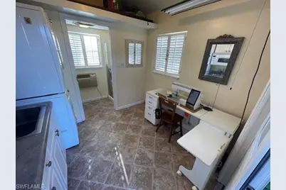 10131 Sunnywood Ct, Fort Myers, FL 33905 - Photo 20