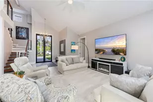 549 Eagle Creek Dr, Naples, FL 34113 - Photo 4